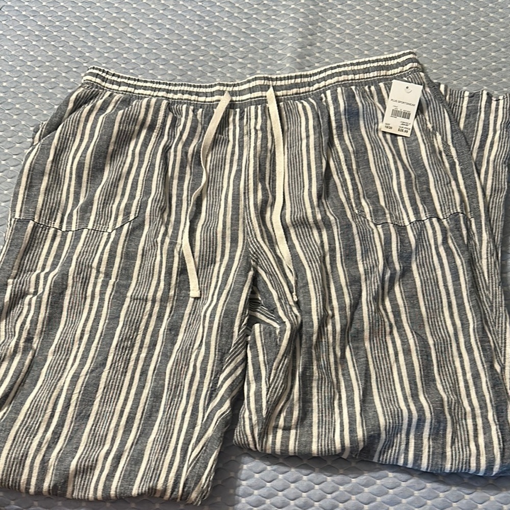 Striped blue and White casual pants